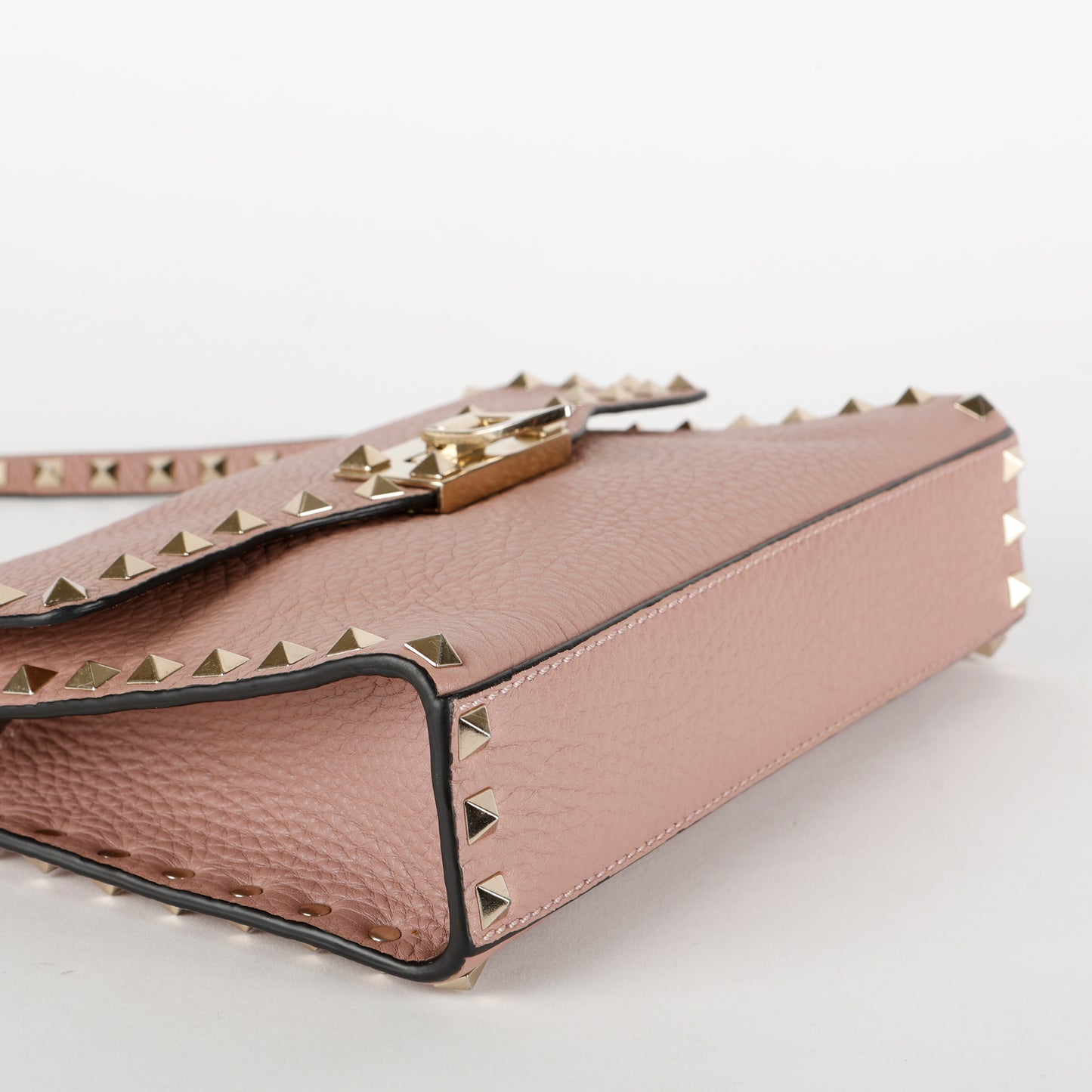 Medium Rockstud Flap Crossbody, Dusty Pink