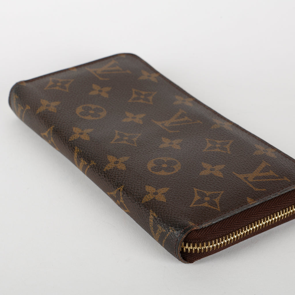 Zippy Wallet, Monogram