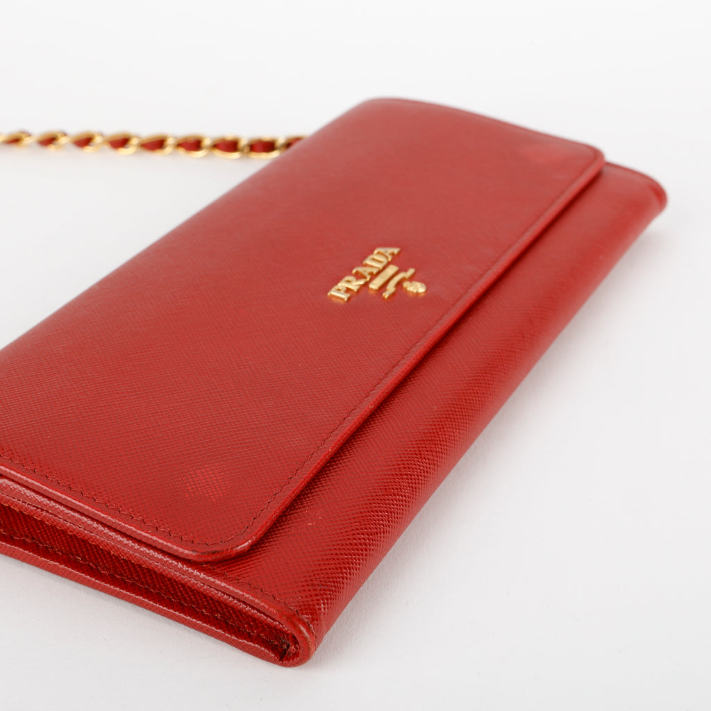 Wallet on Chain, Red Saffiano