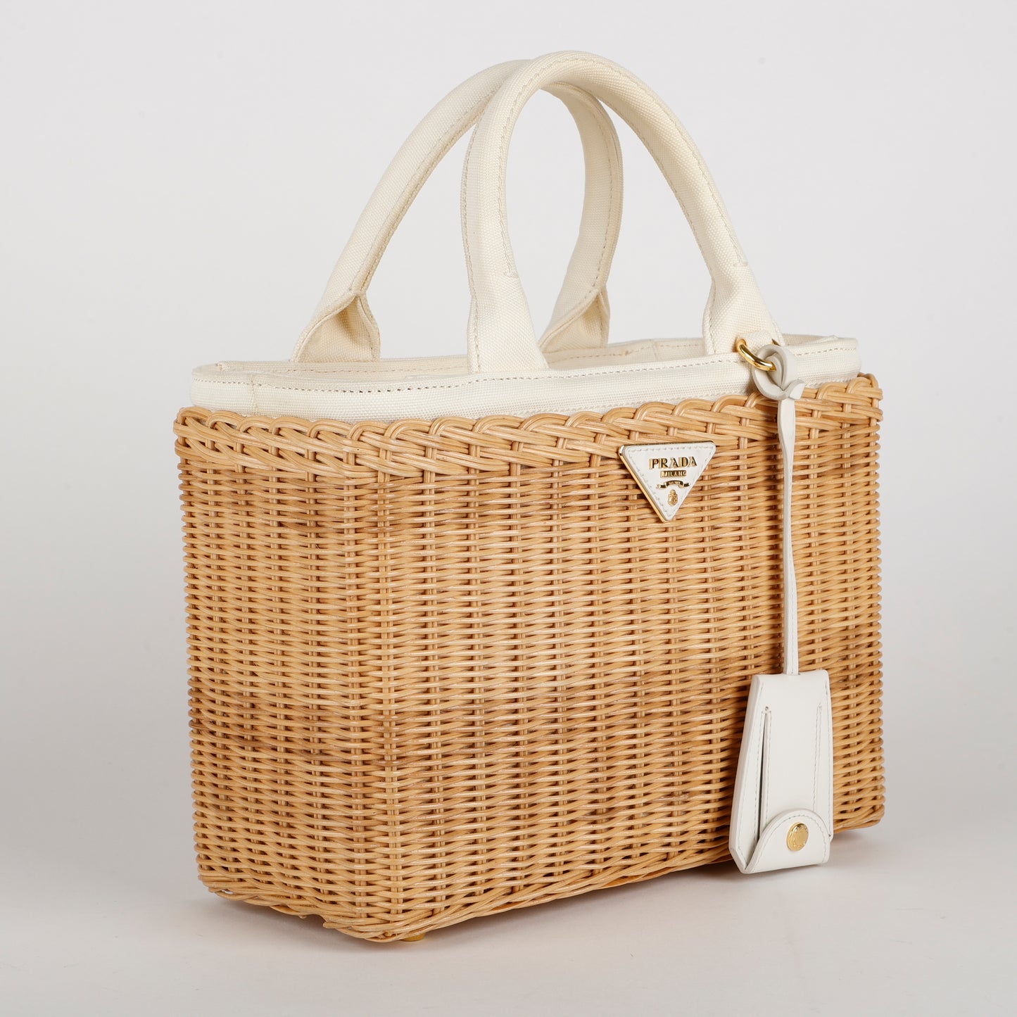 Medium 2 Way Tote, Wicker and Cream Linen Canvas