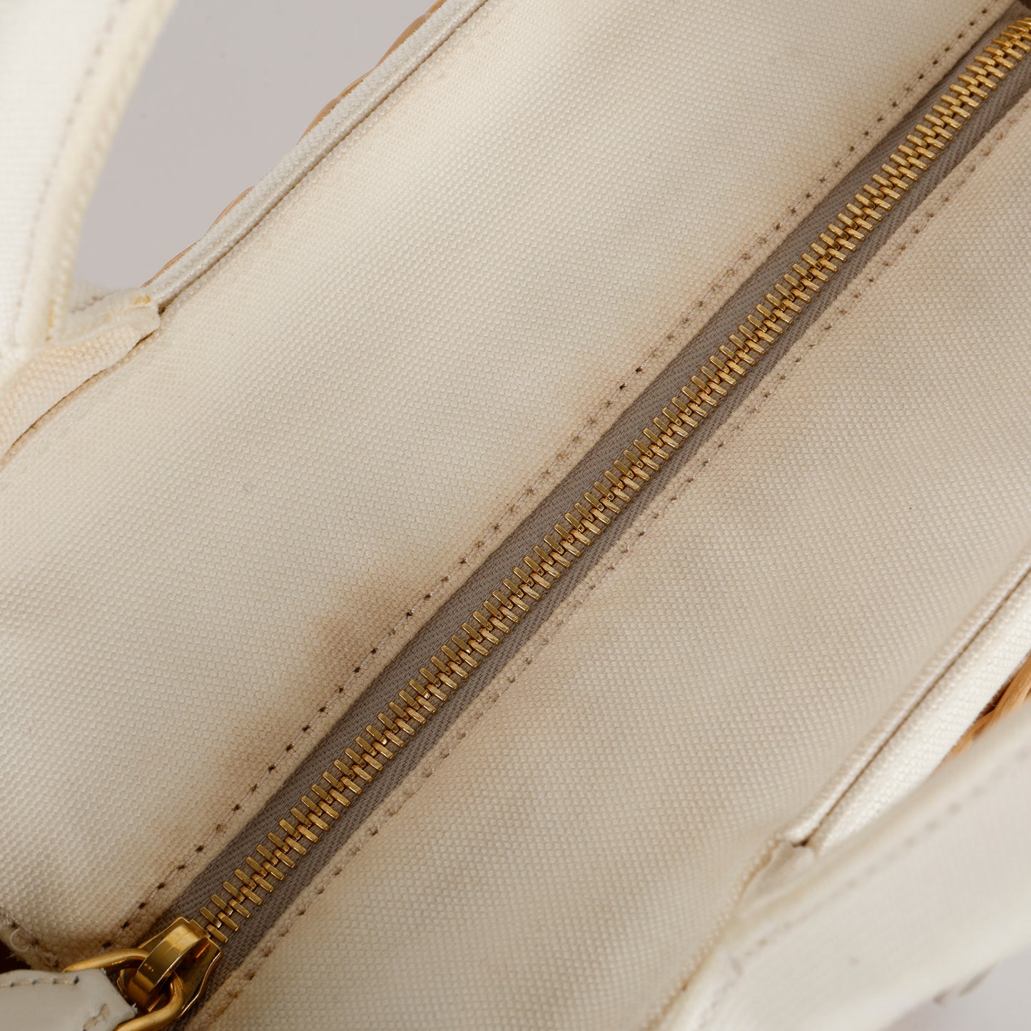Medium 2 Way Tote, Wicker and Cream Linen Canvas