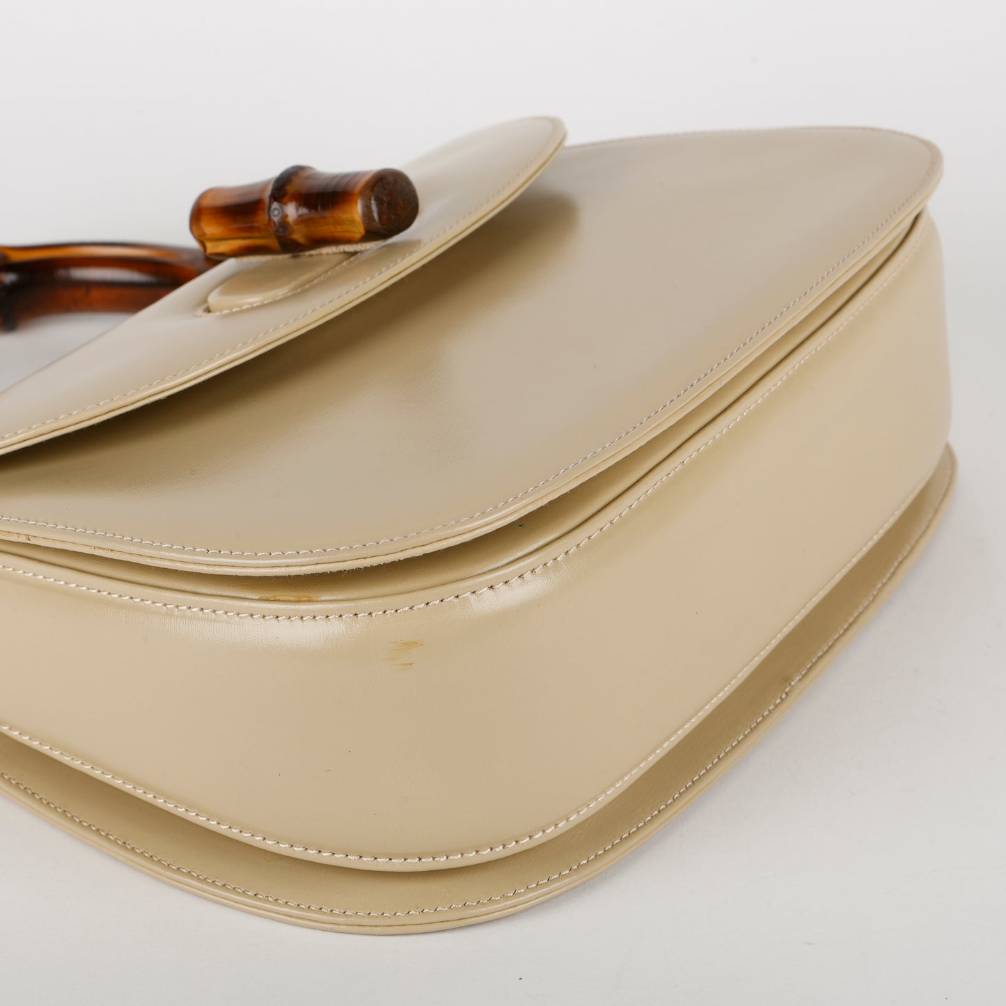 Medium Bamboo Top Handle Beige