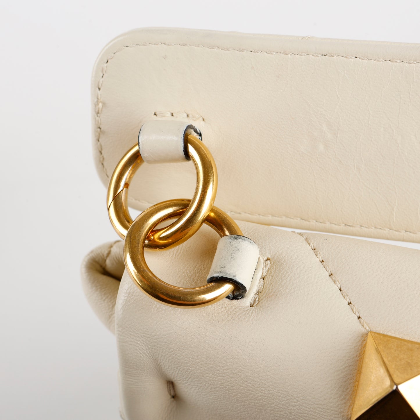Large Roman Rockstud, Cream