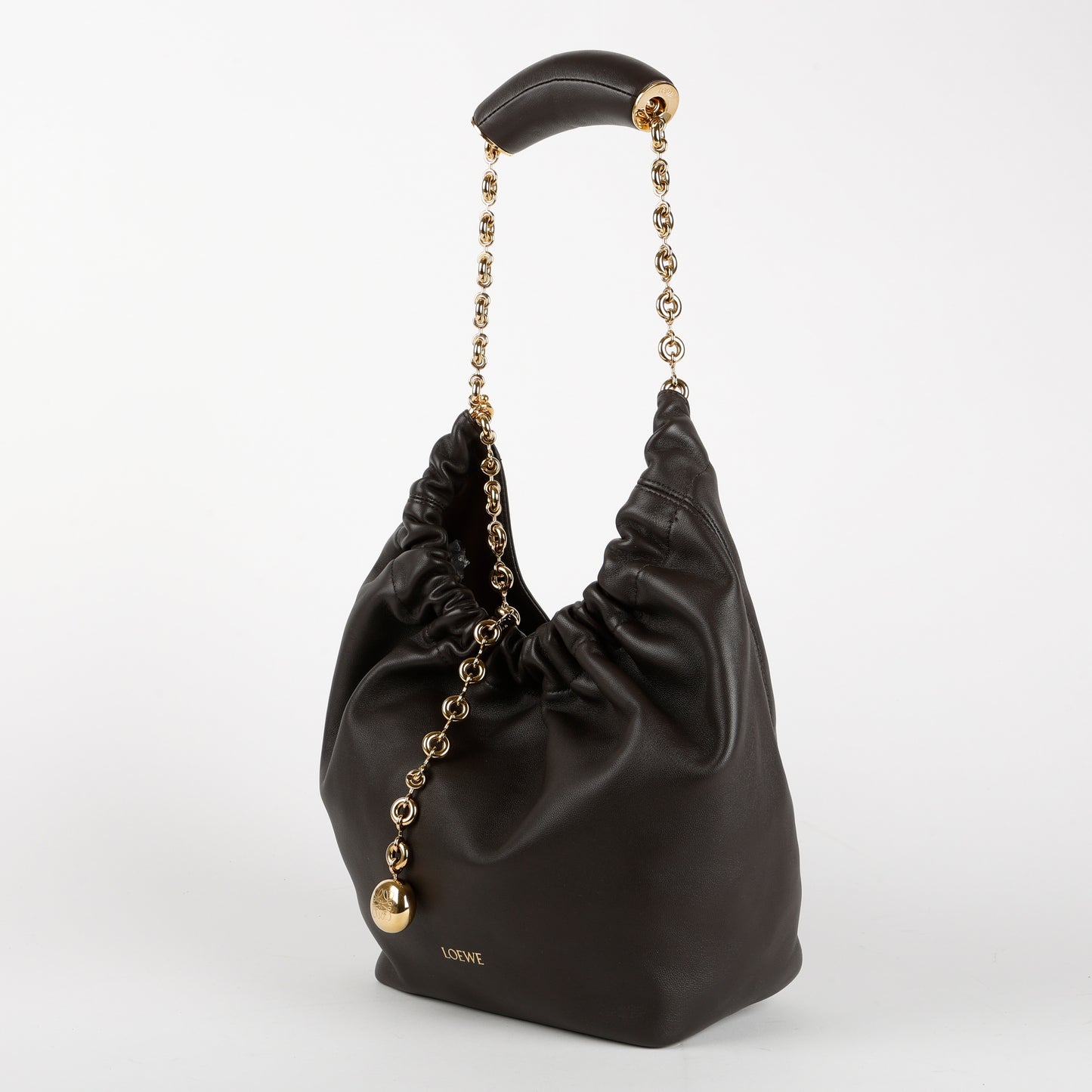 Small Squeeze Bag in Chocolate