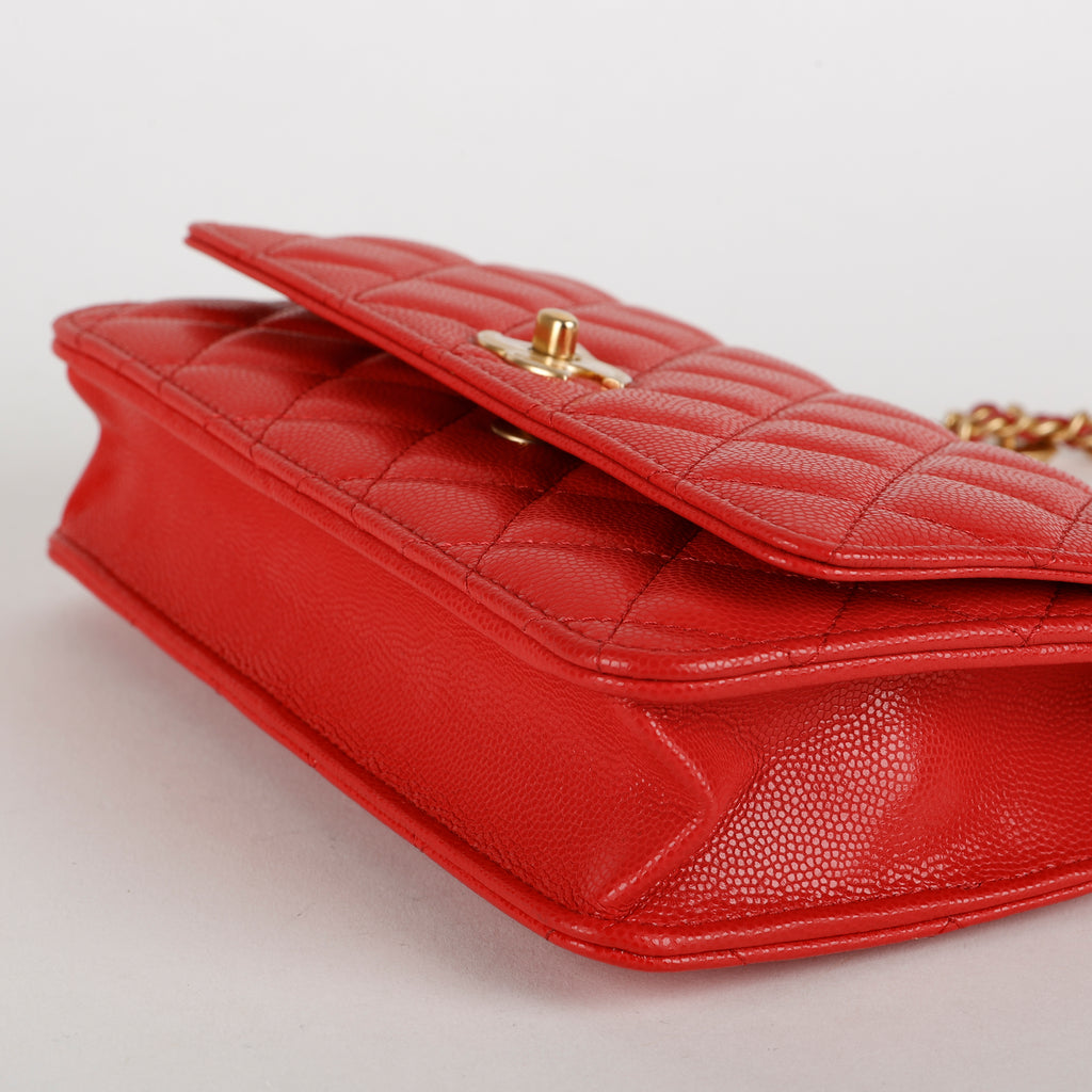 Twist Your Buttons Wallet on Chain, Red Caviar