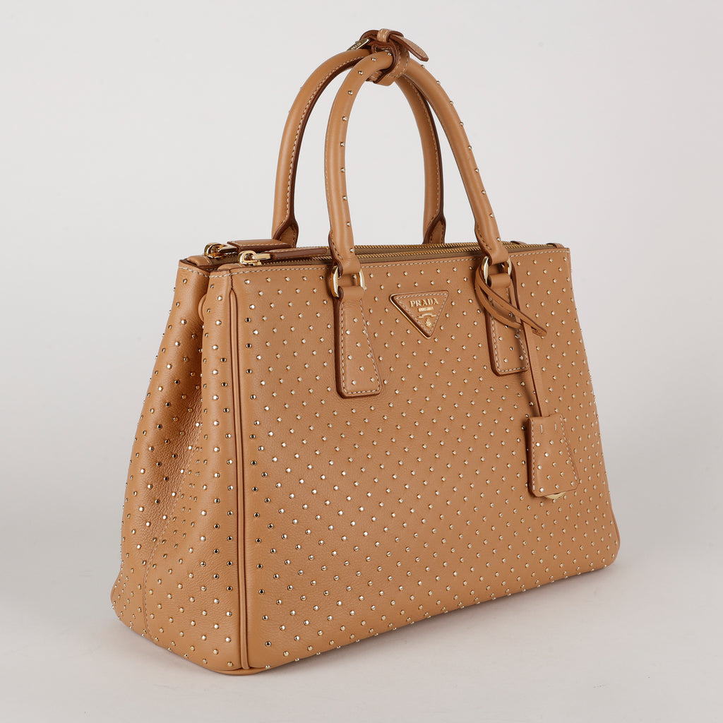 Large Studded Galleria Double Zip Tote, Natural Calfskin (w/o strap)