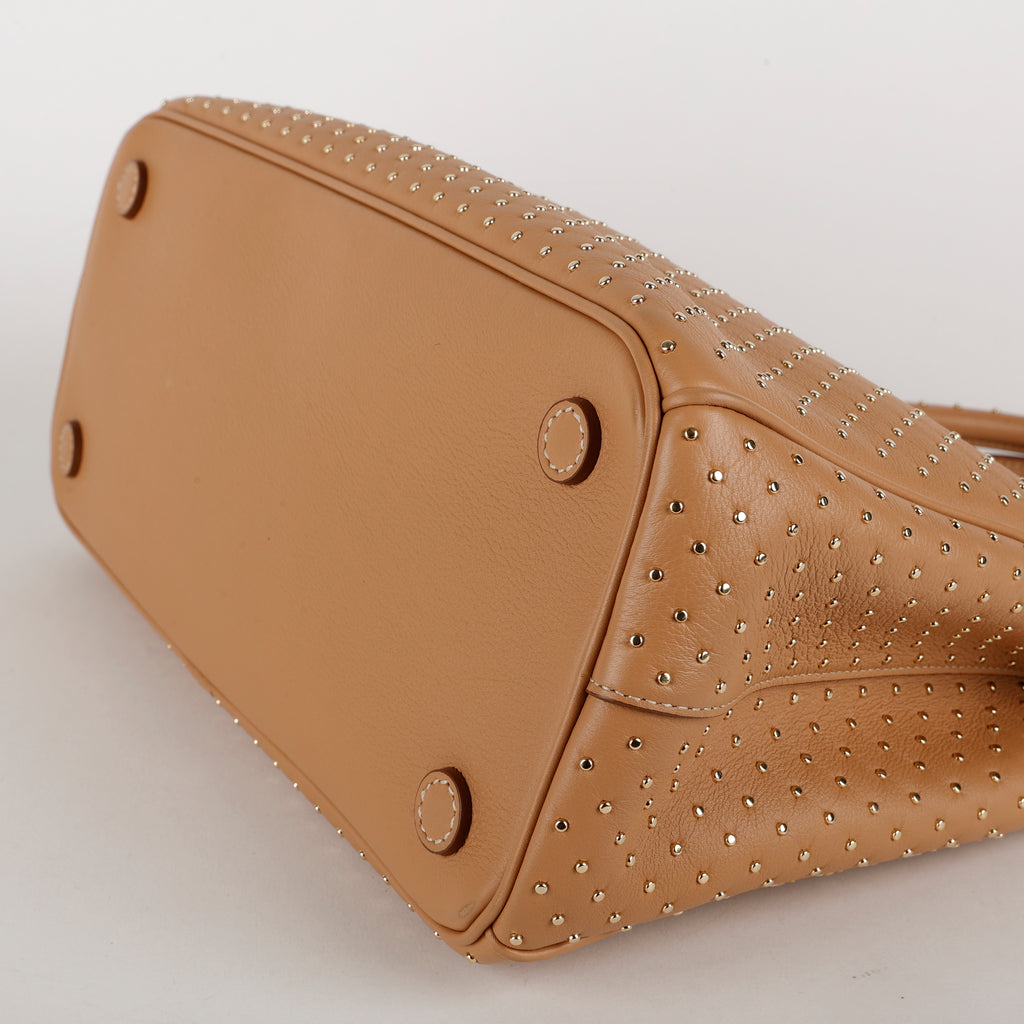 Large Studded Galleria Double Zip Tote, Natural Calfskin (w/o strap)