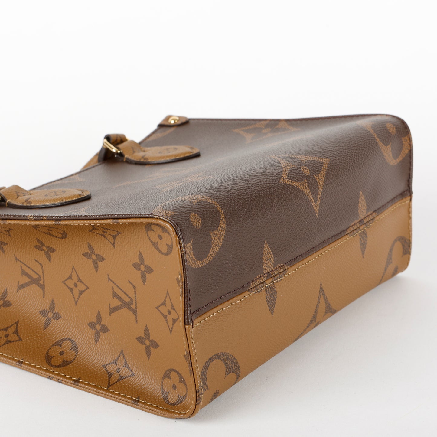 OnTheGo BB, Reverse Monogram