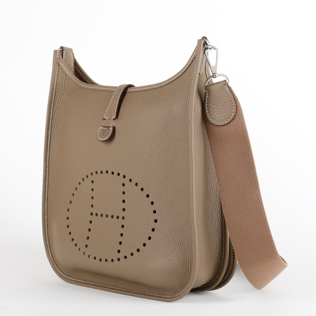 Evelyne III PM, Etoupe Clemence Palladium Hardware