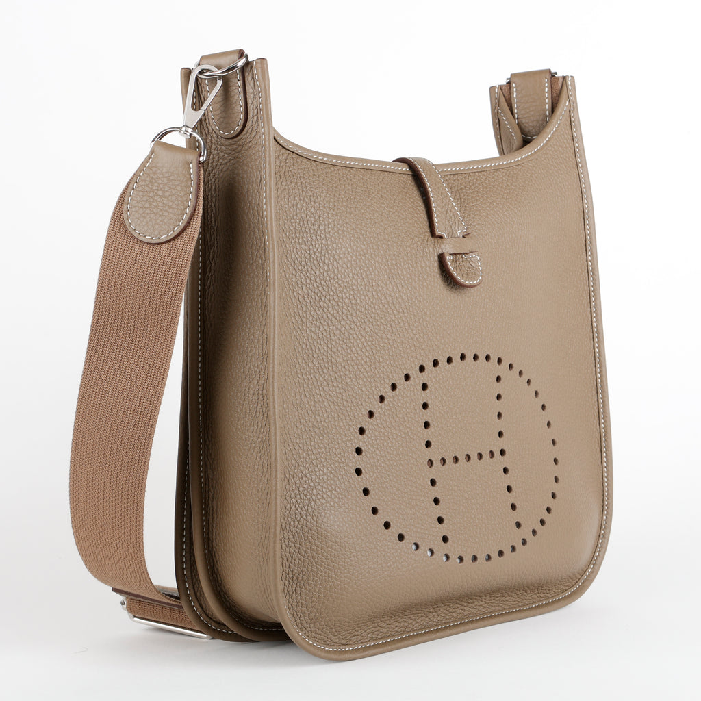 Evelyne III PM, Etoupe Clemence Palladium Hardware