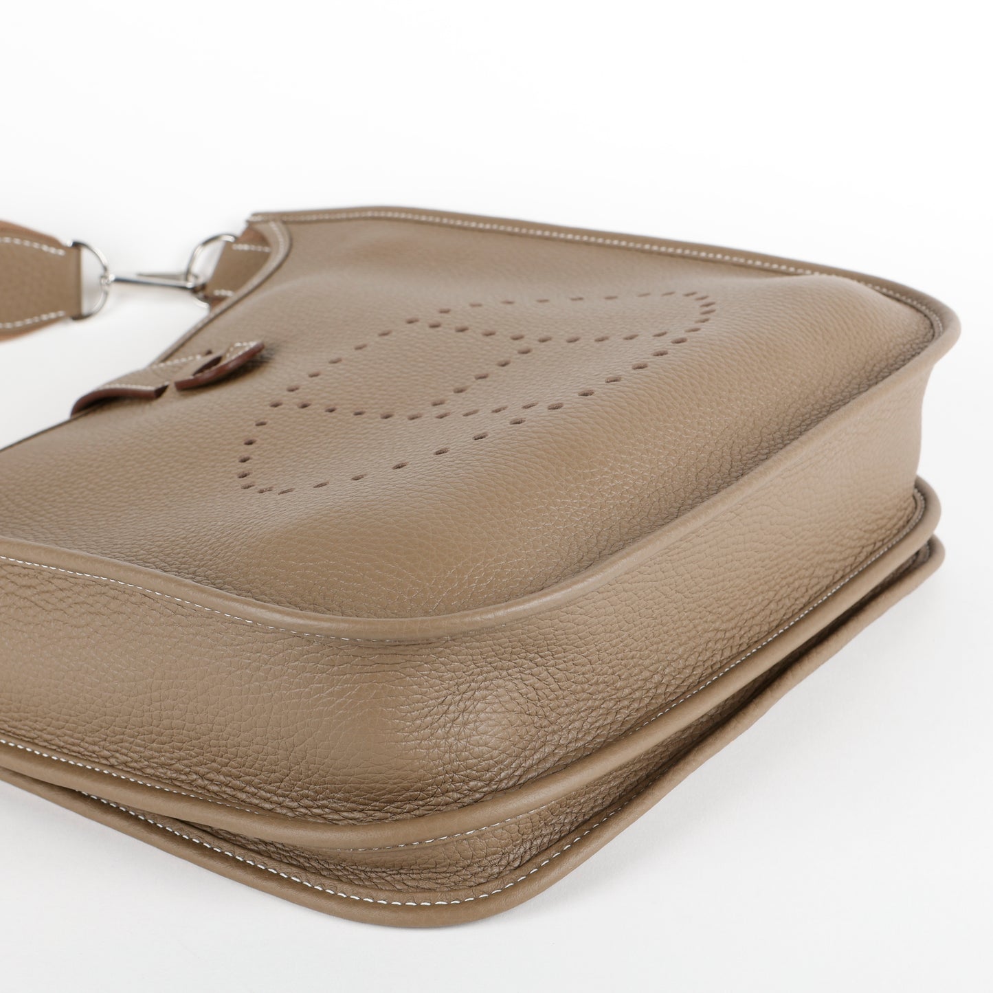 Evelyne III PM, Etoupe Clemence Palladium Hardware