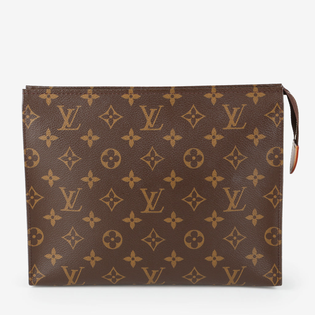 Toiletry 26, Monogram