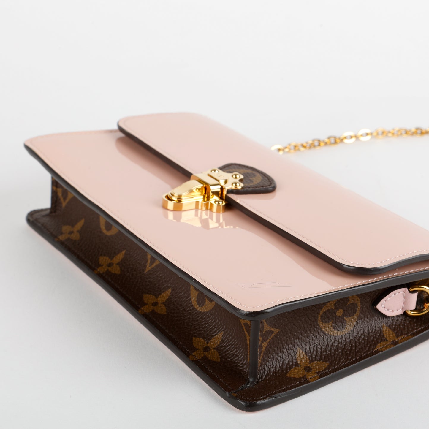 Cherrywood Chain Wallet, Rose Ballerine/Monogram