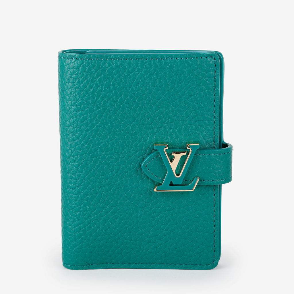 Vertical Capucines Wallet, Green
