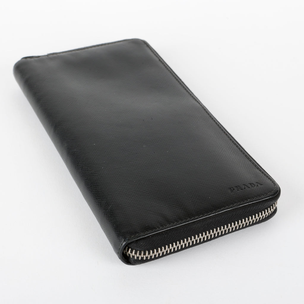 Zippy Travel Wallet, Black Saffiano