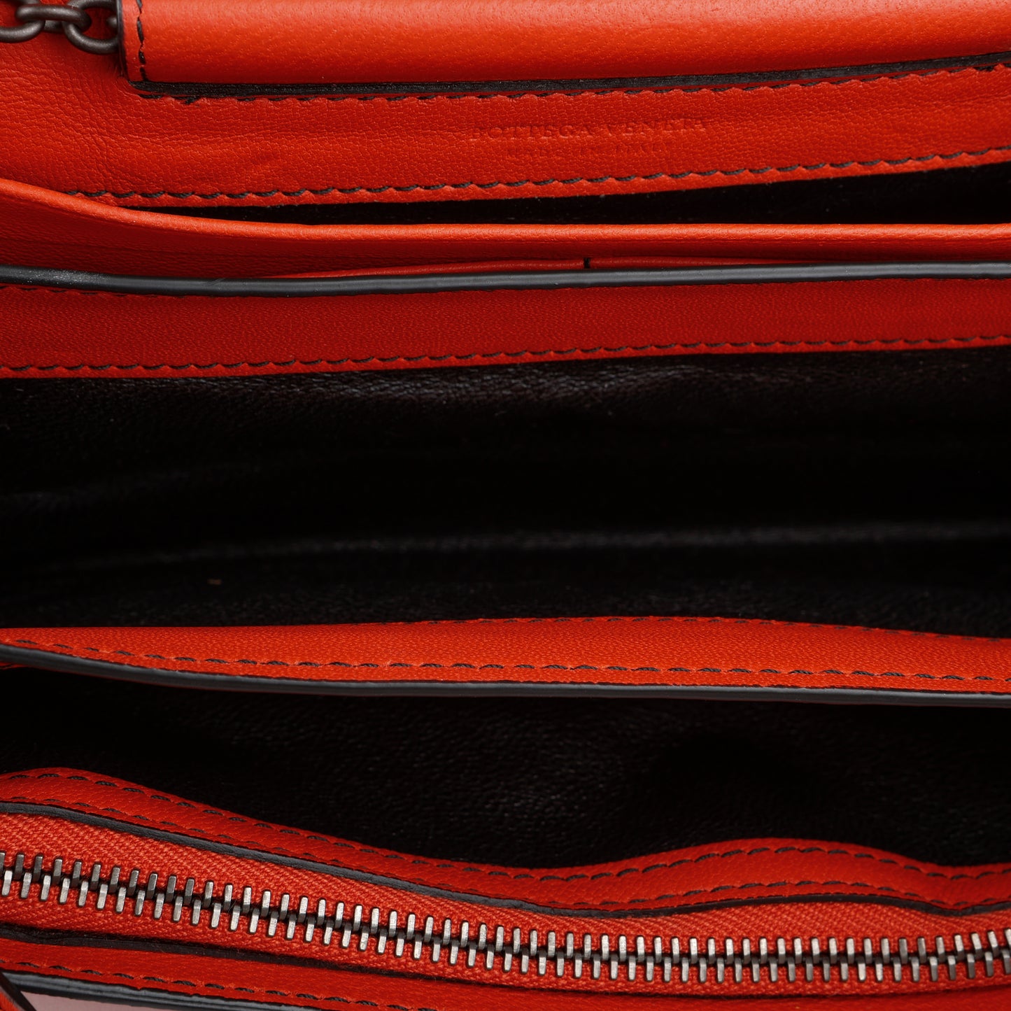 Multicolor Intrecciato Wallet on Chain, Red/Black