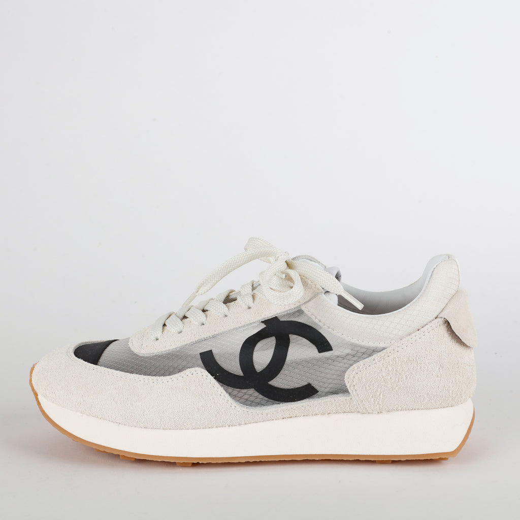 CC Mesh/Suede/Calfskin Sneakers, White/Black Size: 39 (US 9)