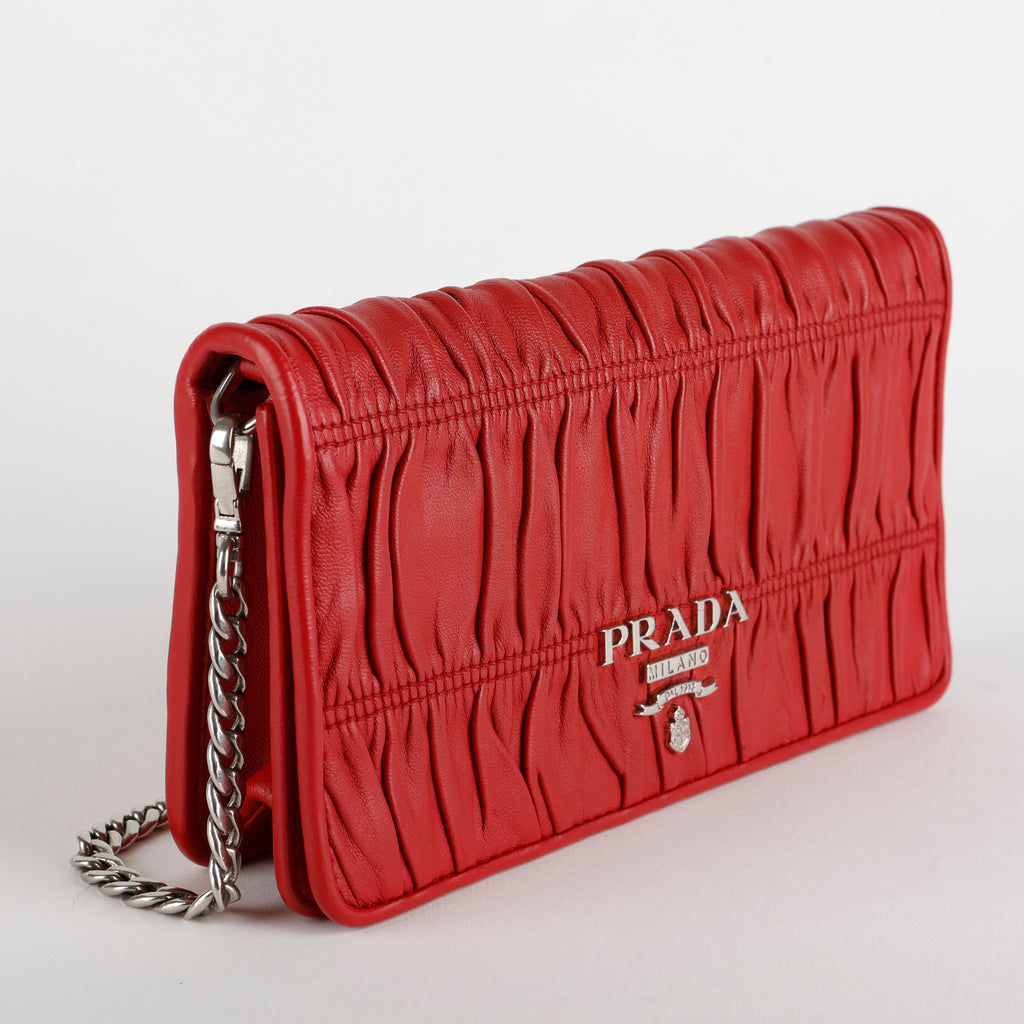 Nappa Gaufre Wallet on Chain, Fuoco Red