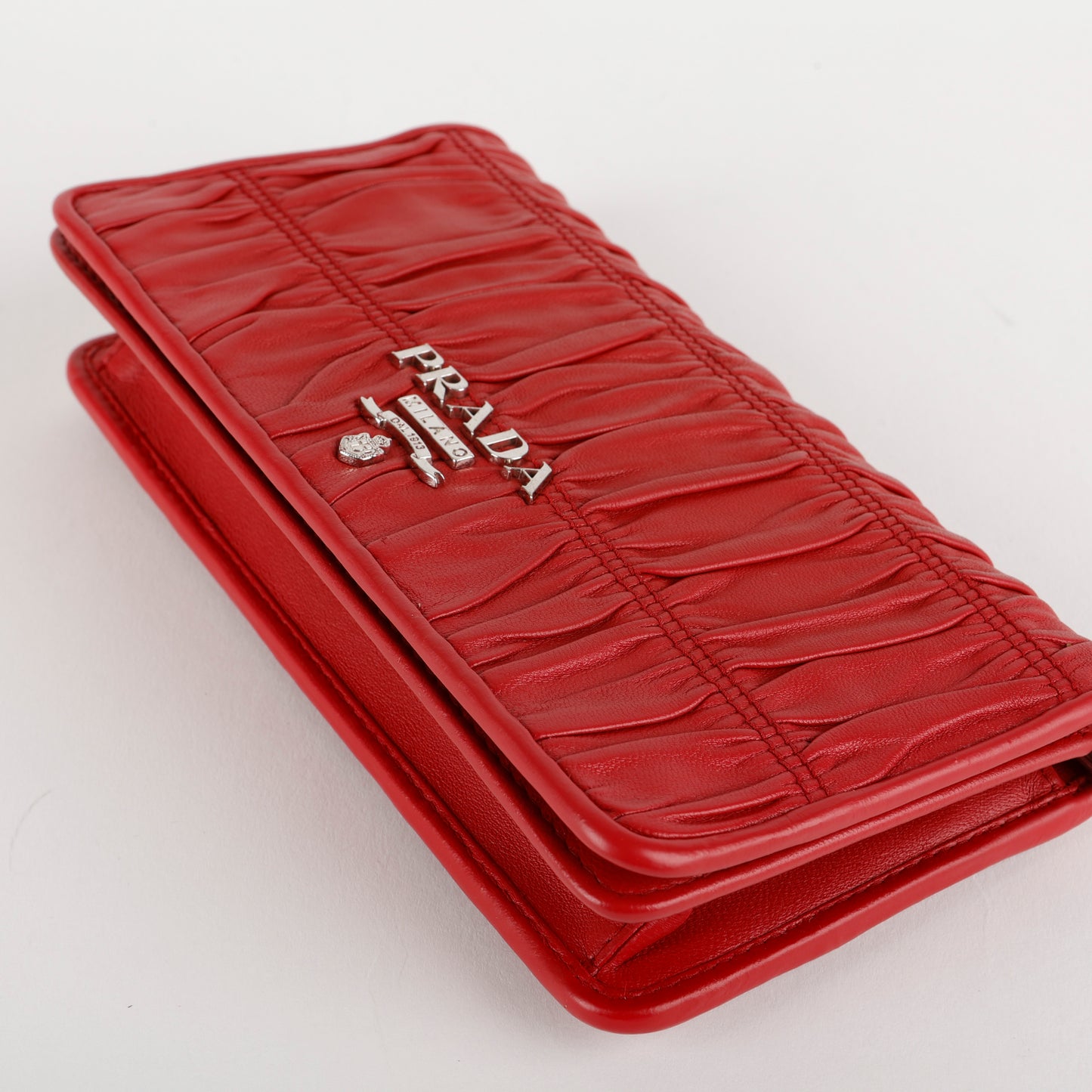 Nappa Gaufre Wallet on Chain, Fuoco Red