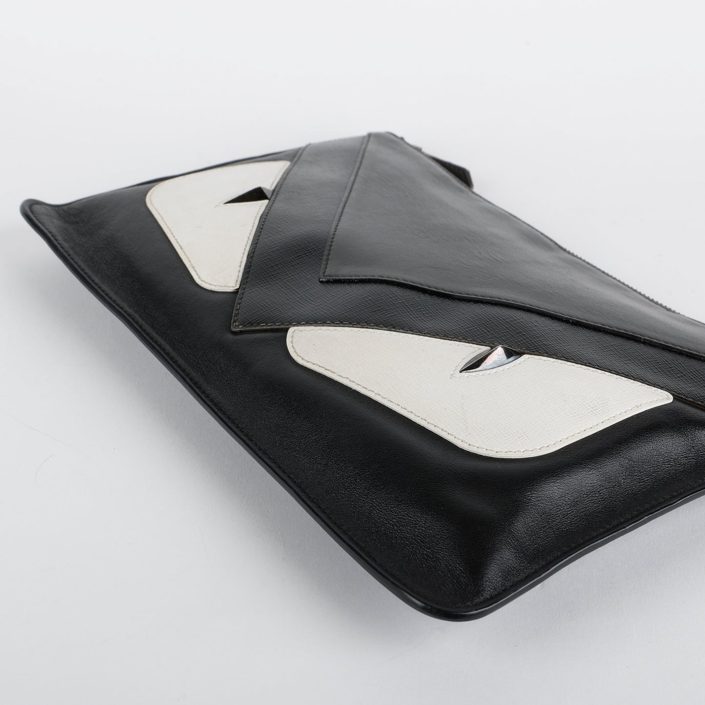 Elite Monster Eyes Pouch, Black Graphite