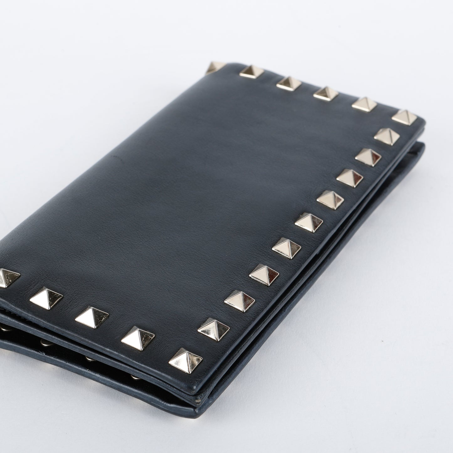Rockstud Continental Wallet on Wristlet, Black Calfskin
