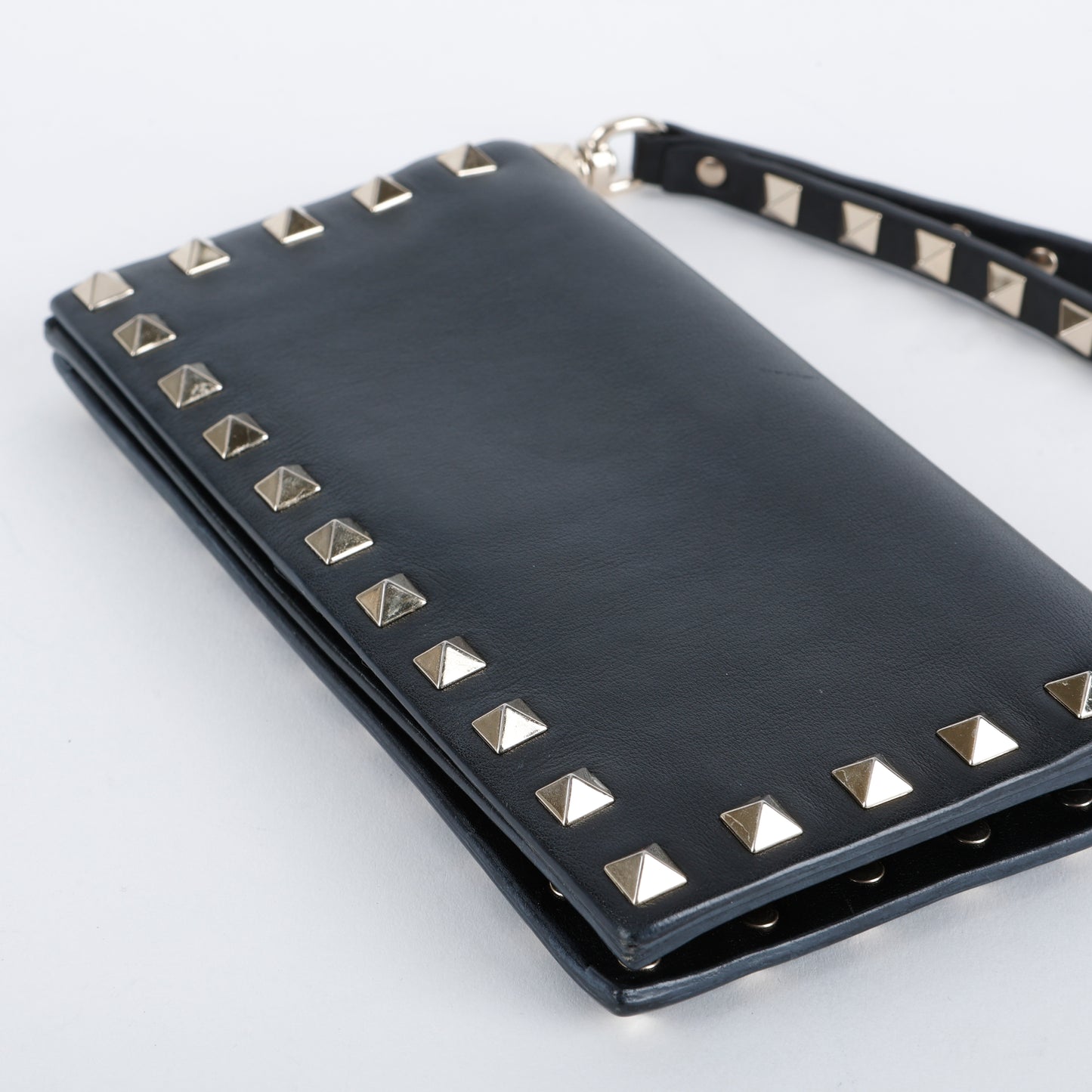 Rockstud Continental Wallet on Wristlet, Black Calfskin