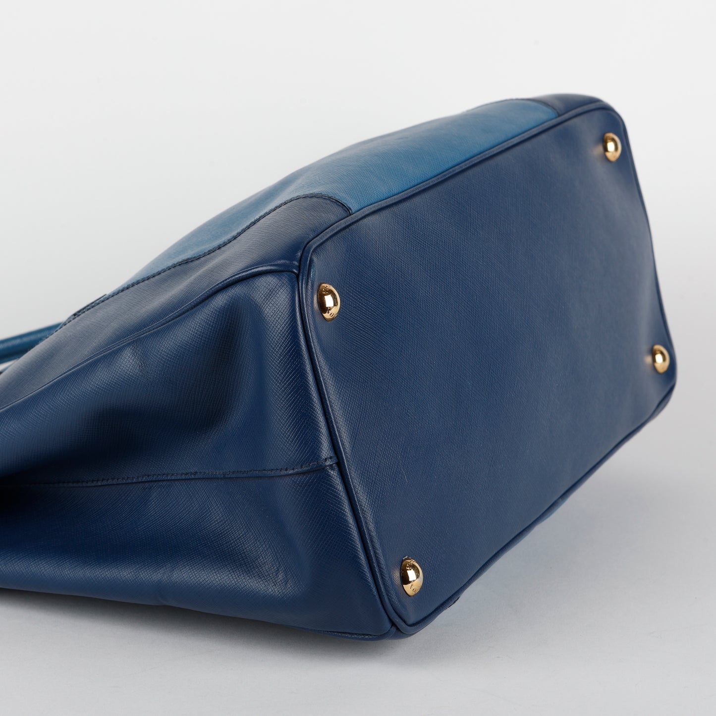 Large Bicolor Galleria, Blue