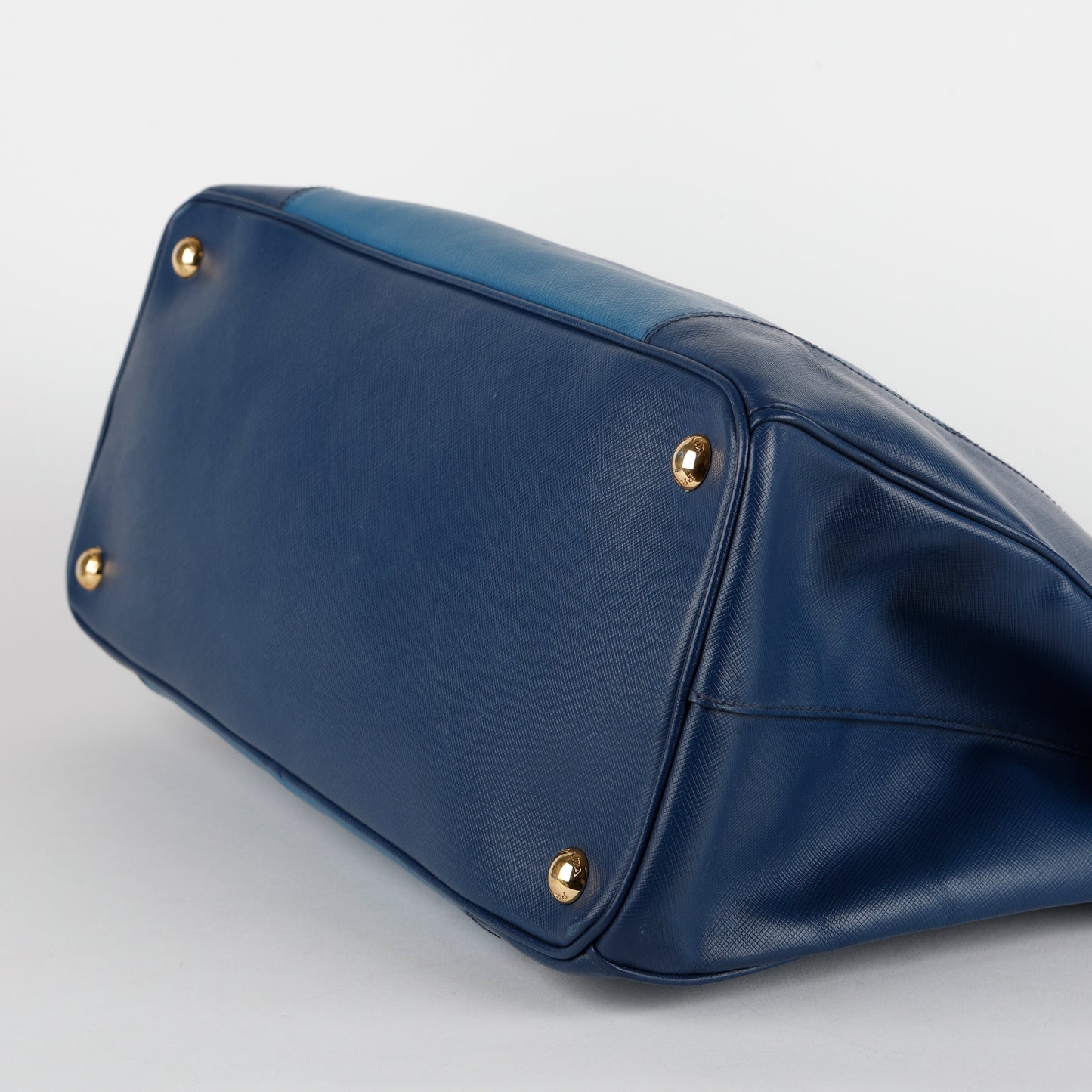 Large Bicolor Galleria, Blue