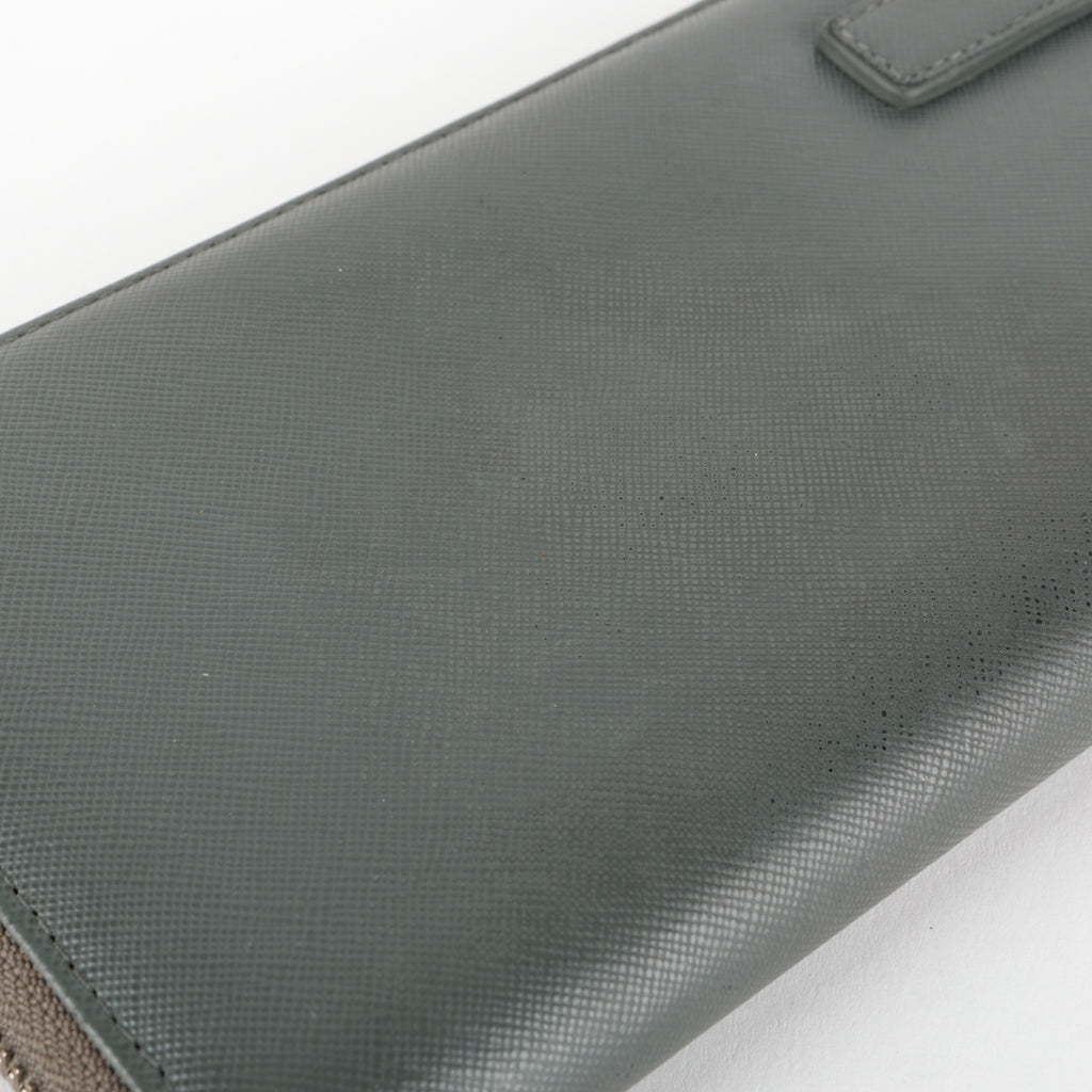 Bellhop Travel Zip Wallet, Grey Saffiano (missing strap)