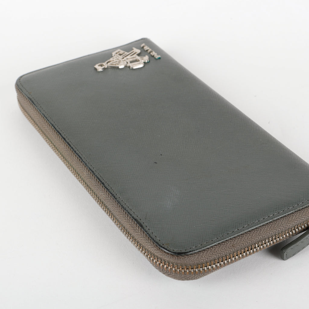 Bellhop Travel Zip Wallet, Grey Saffiano (missing strap)