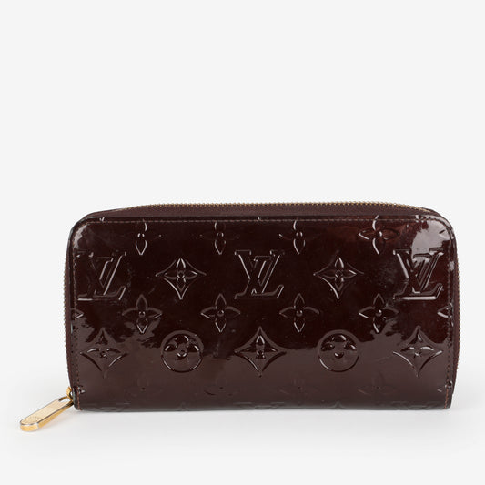 Zippy Wallet, Amarante Vernis