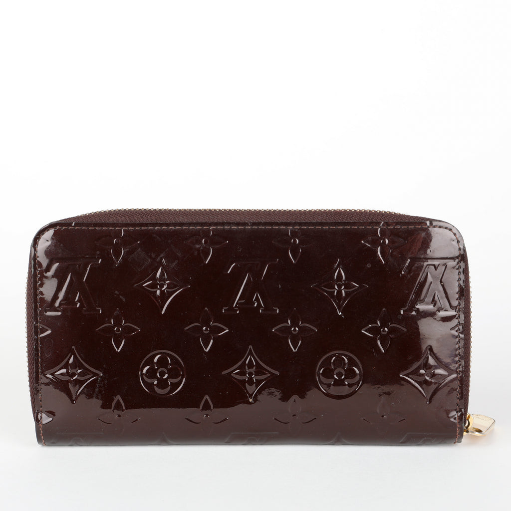 Zippy Wallet, Amarante Vernis