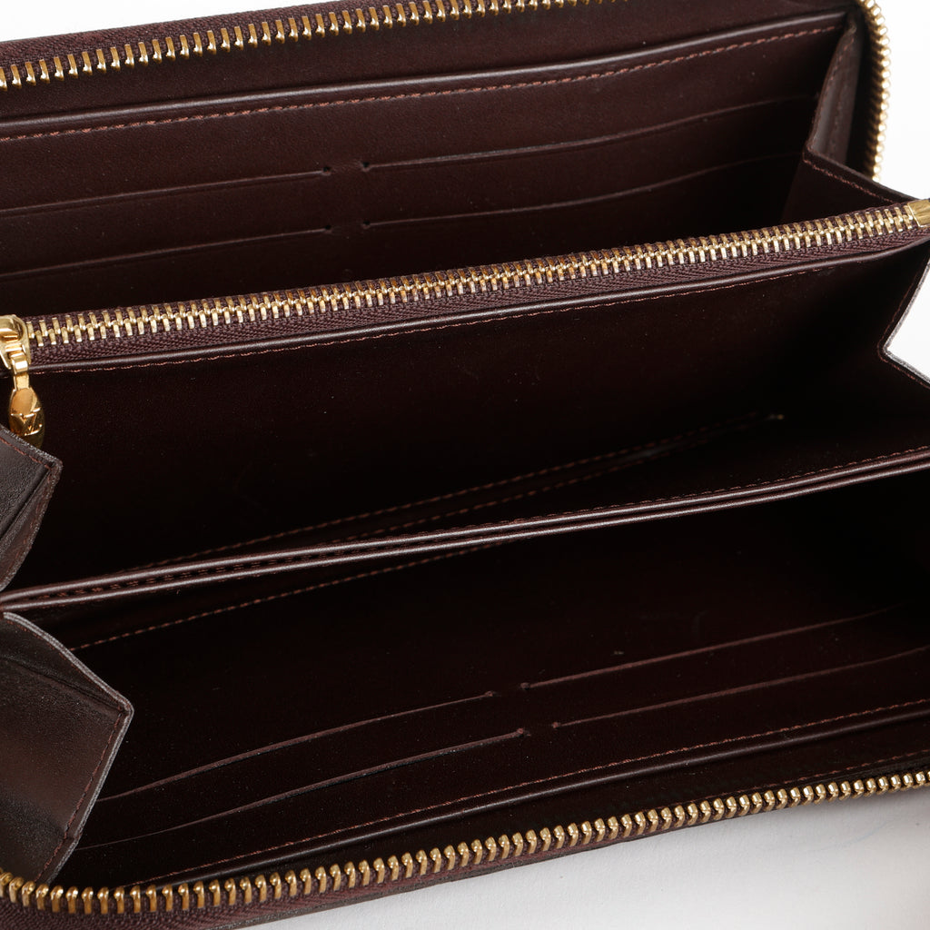 Zippy Wallet, Amarante Vernis