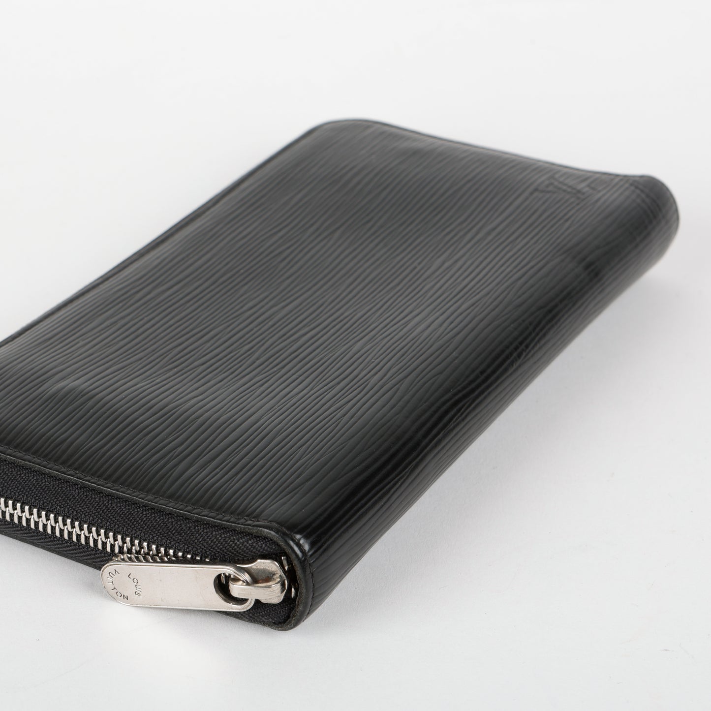 Zippy Travel Wallet, Black Epi (S.M.H)