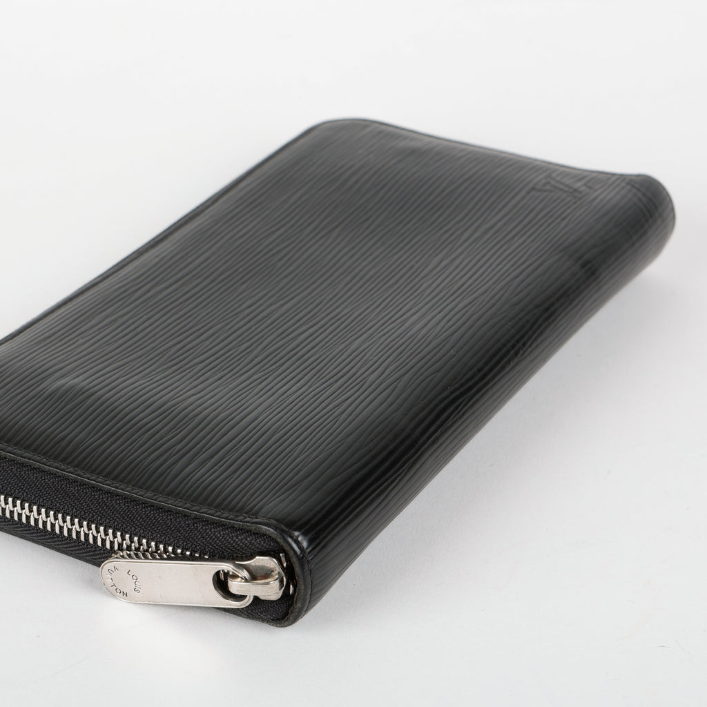 Zippy Travel Wallet, Black Epi (S.M.H)