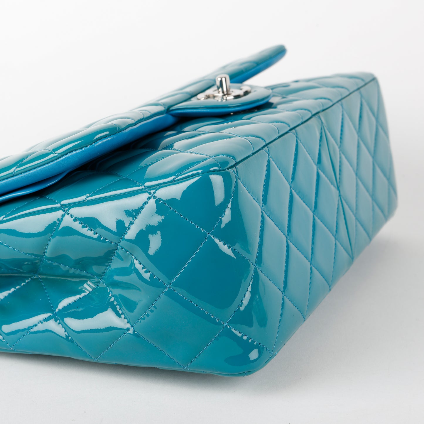 Jumbo Double Flap, Turquoise Patent Calfskin SHW