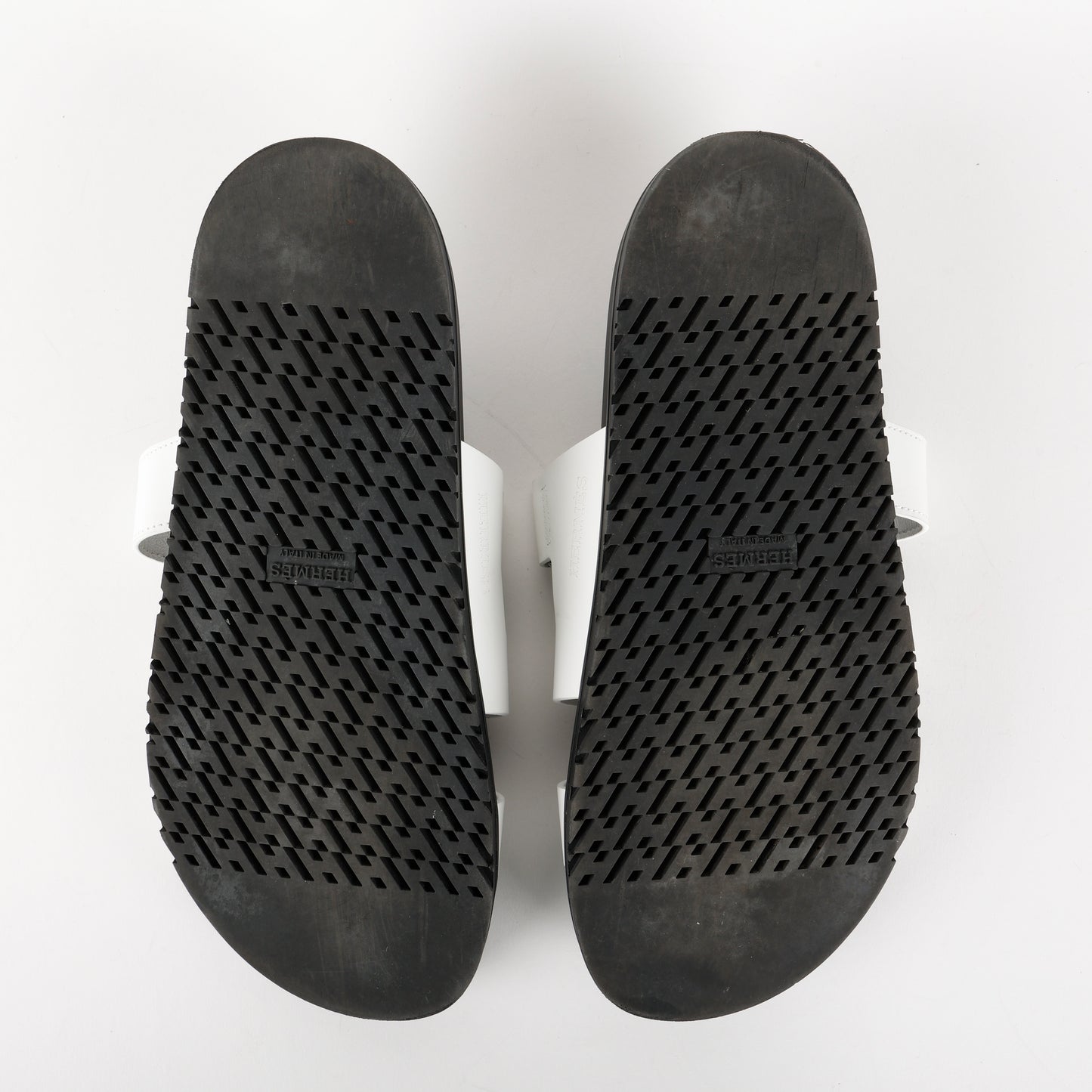 Chypre Sandals, White/Black (Size 40)