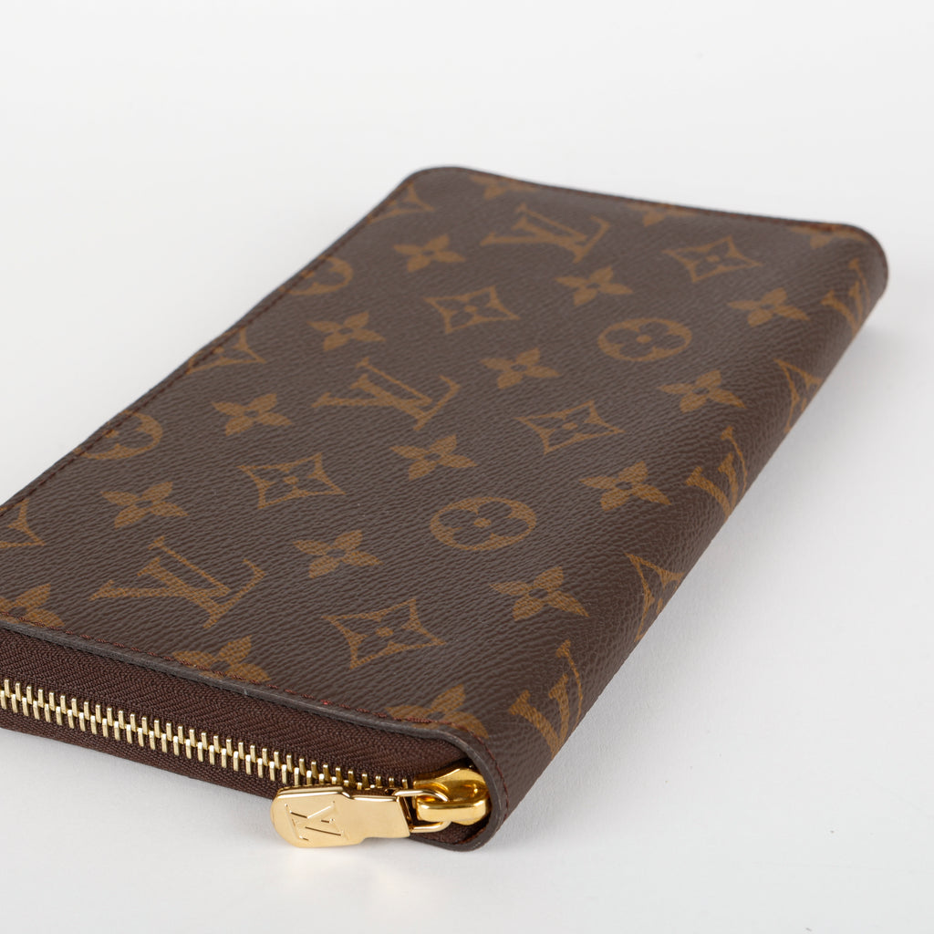 Zippy Wallet, Monogram