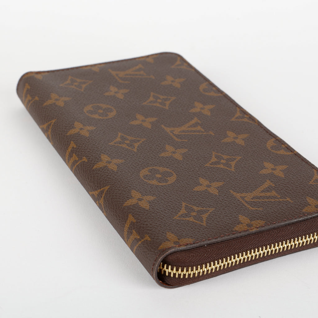 Zippy Wallet, Monogram