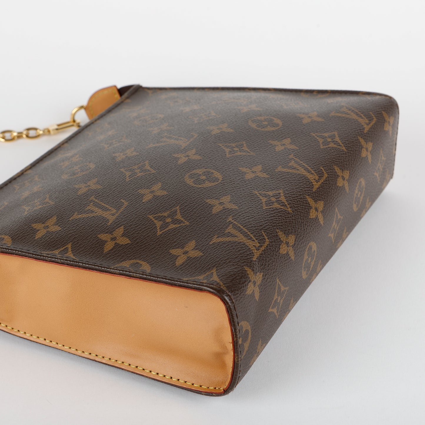 Toiletry Pouch On Chain, Monogram