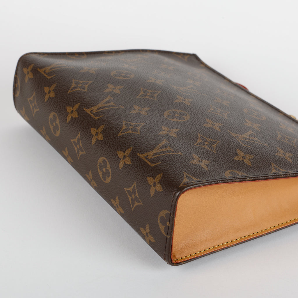 Toiletry Pouch On Chain, Monogram