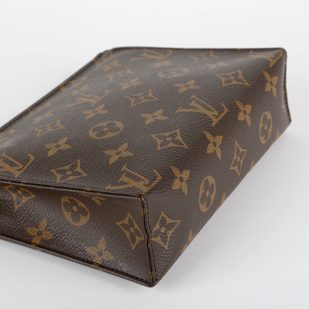 Toiletry Pouch 19, Monogram
