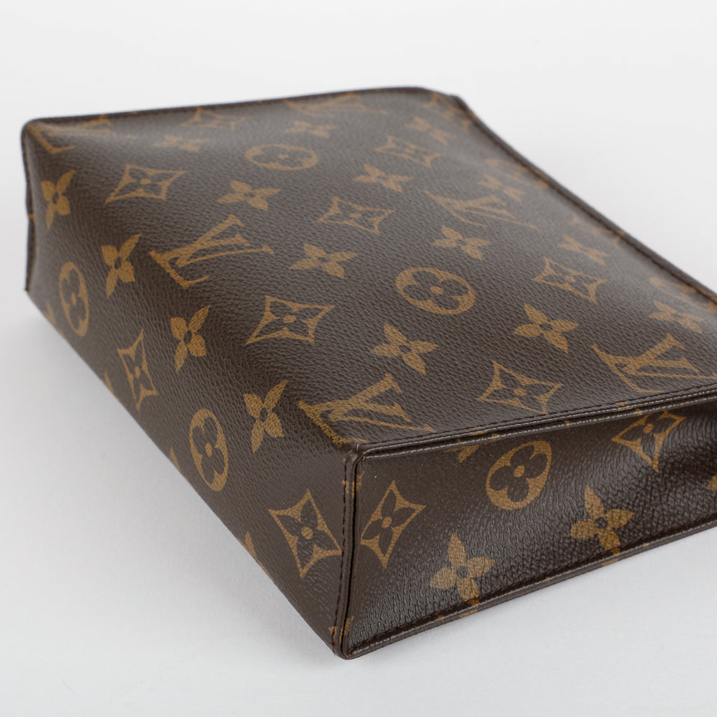 Toiletry Pouch 19, Monogram