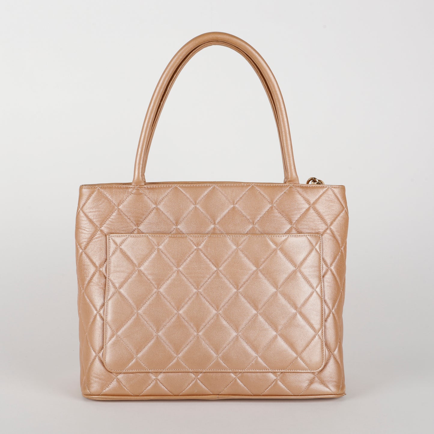 Medallion Tote Quilted Lambskin, Gold
