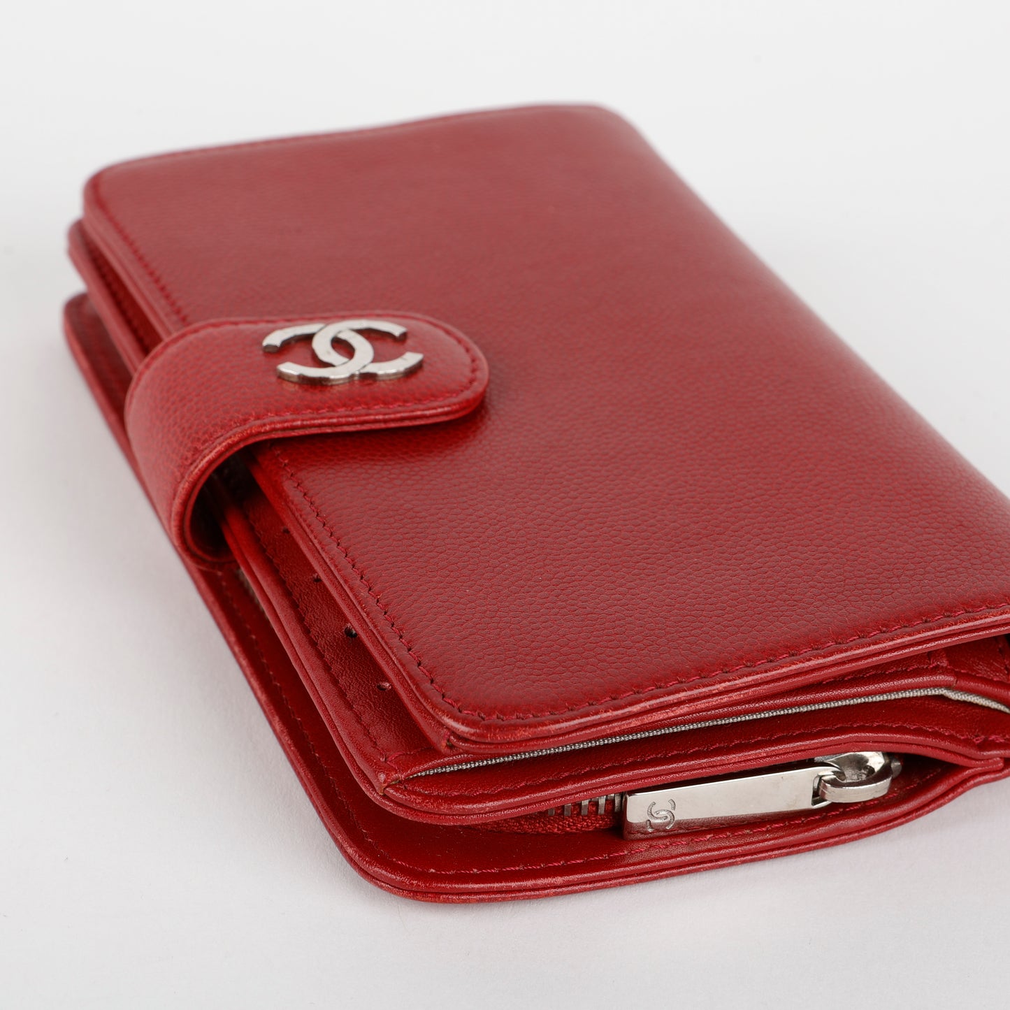 Brilliant L Zip Wallet, Red Caviar