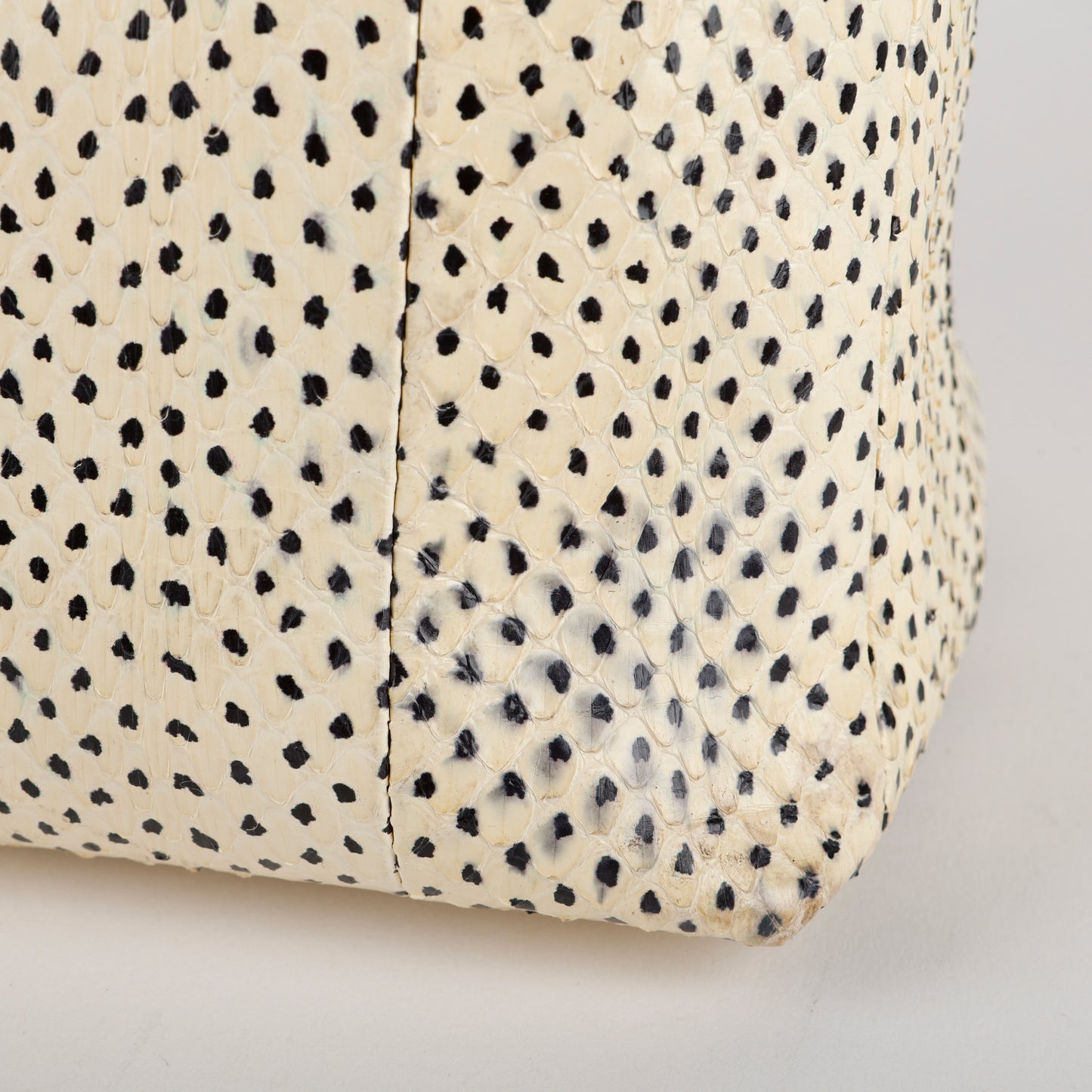Medium By the Way, Snake Skin
