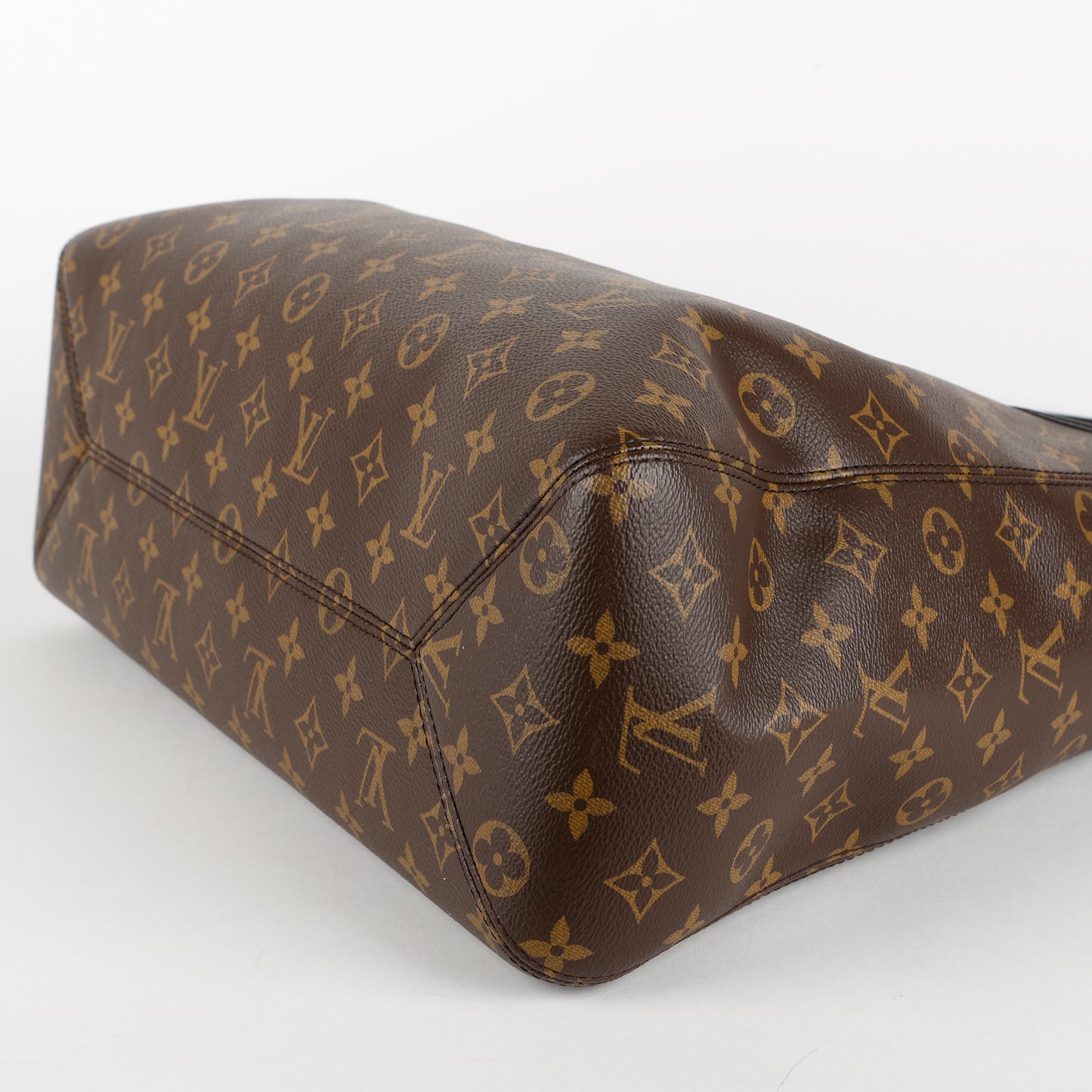The Drop GM, Monogram Black