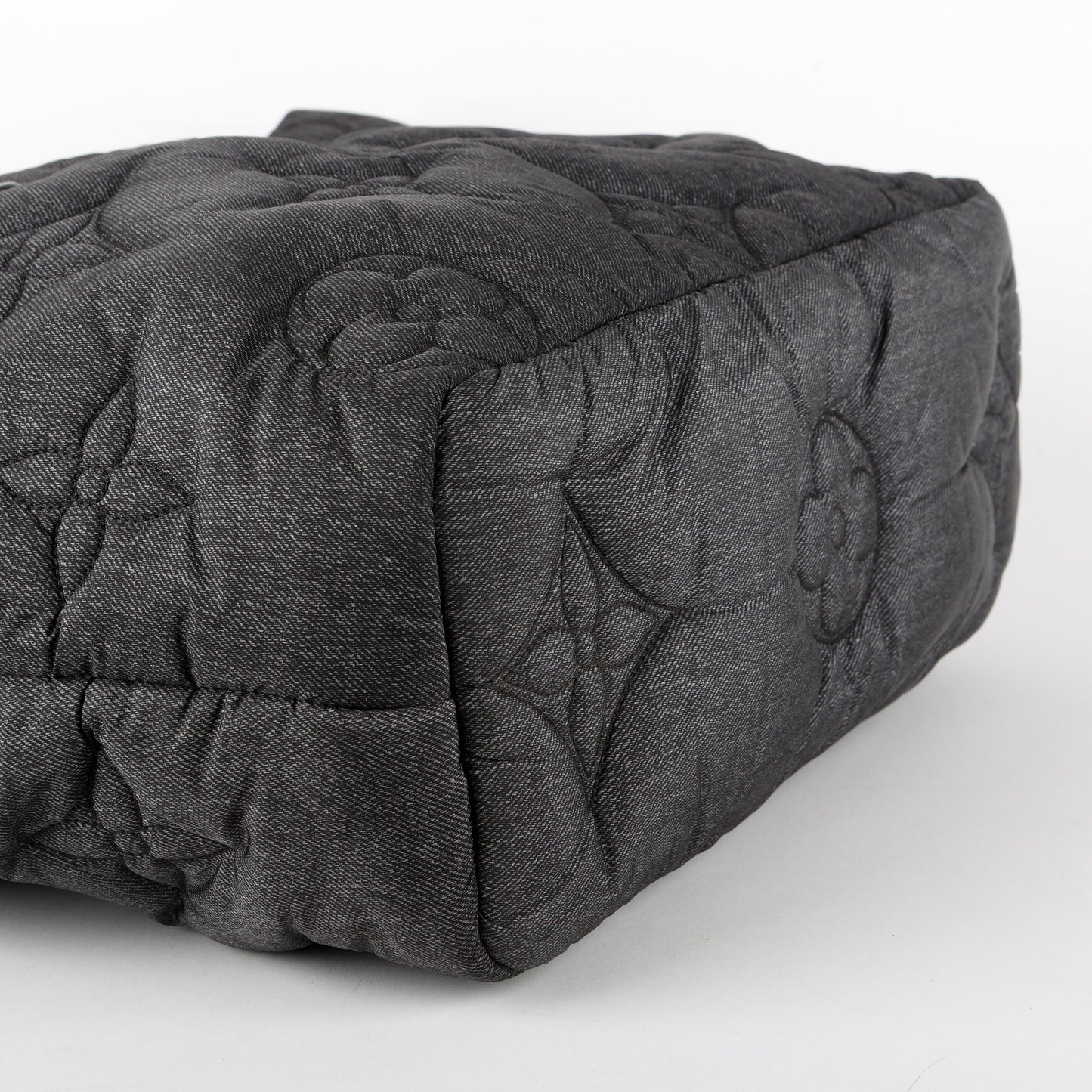 Inside Out Neverfull MM, Black Puffygram