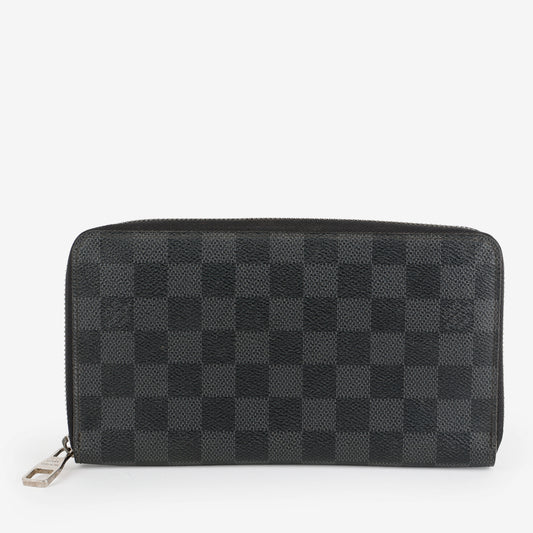 Zippy Travel Wallet, Damier Graphite  (C.Y)