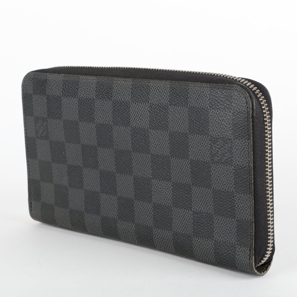 Zippy Travel Wallet, Damier Graphite  (C.Y)